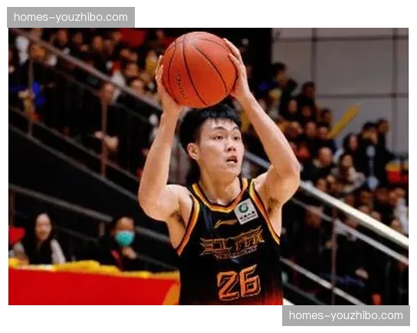 江苏易立挖掘庞峥麟潜力 新秀控卫持球组织权限扩大